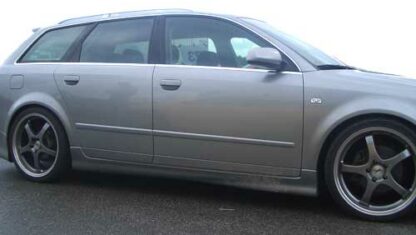 AUDI A4 (8E) SKJØRT HØYRE SEDAN/AVANT